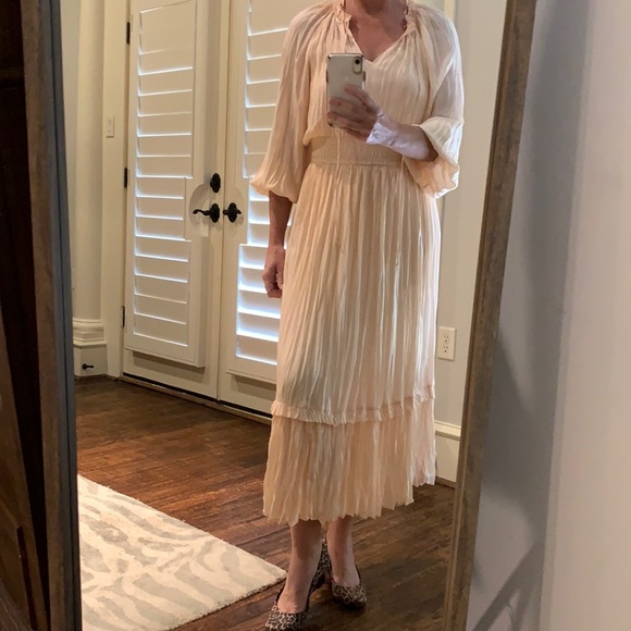 Zara Dresses & Skirts - Gorgeous NWT Zara dress